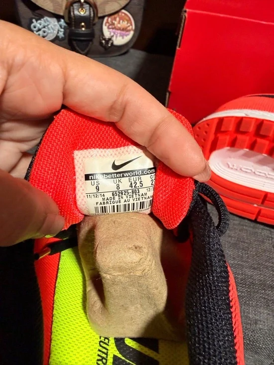 Nike Men’s Athletic Shoes - hot orange with Black Swoosh - Picture 5 of 5